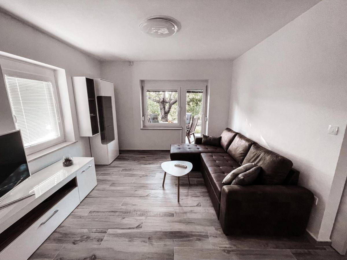 Riad Apartments Premium Zgornje Skofije Exterior foto